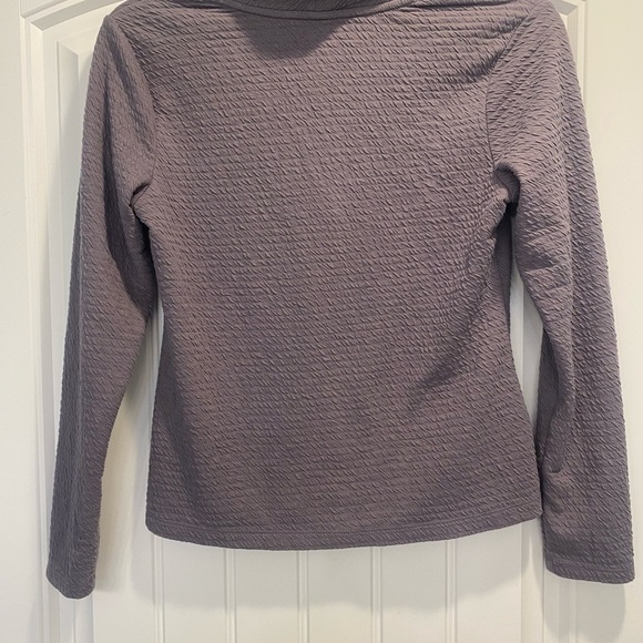 Apana gray Quilted Lightweight Long Sleeve Half Zip Yoga Top Size Medium - Picture 2 of 5